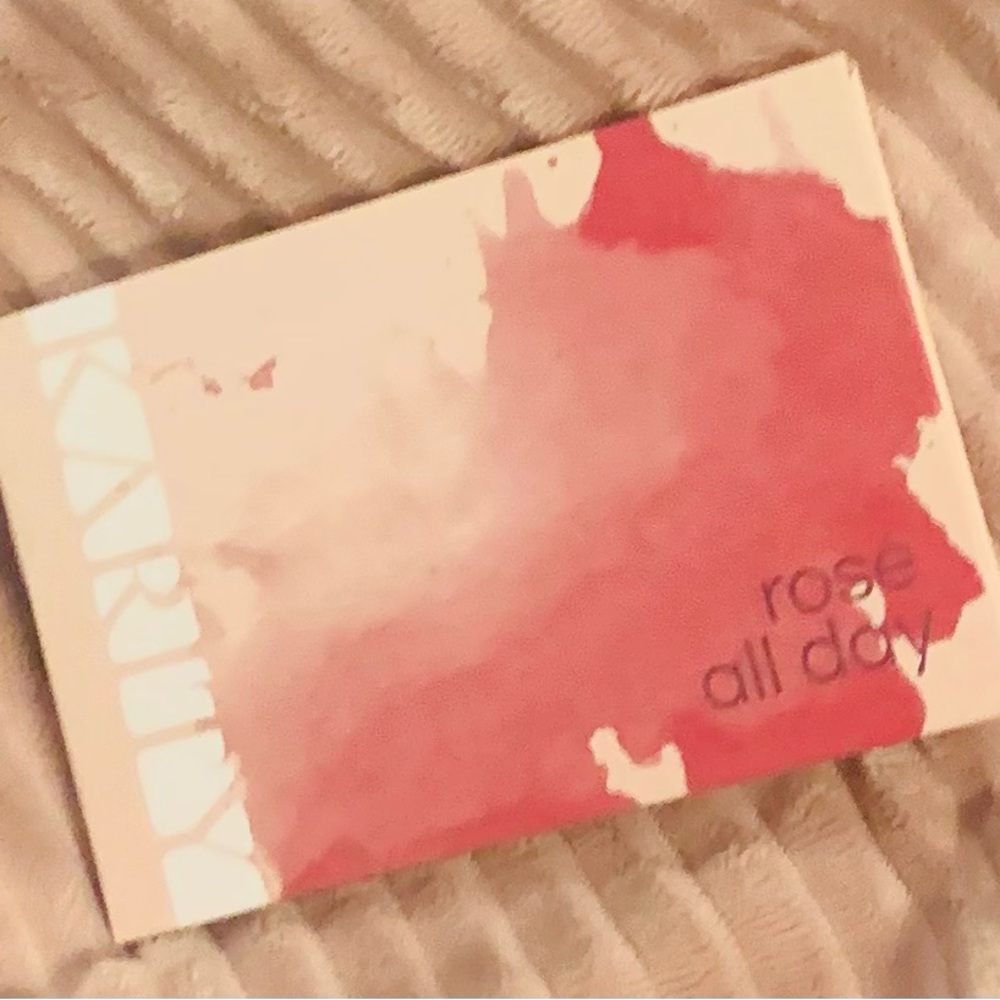 🥀KARITY’S “Rose’ All Day” Eye Shadow Palette🥀
